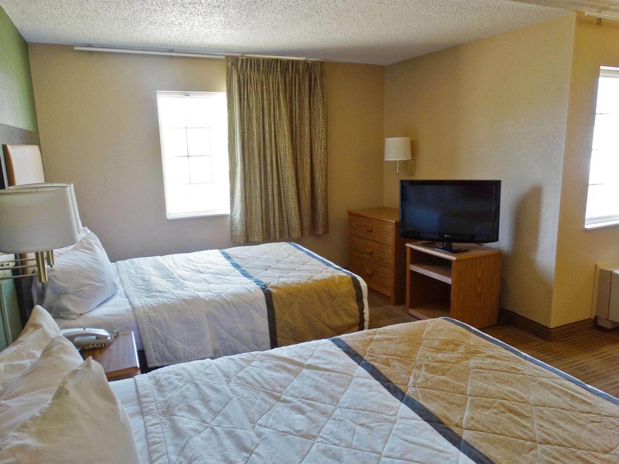 וורוויק Extended Stay America Select Suites - Providence - Airport מראה חיצוני תמונה