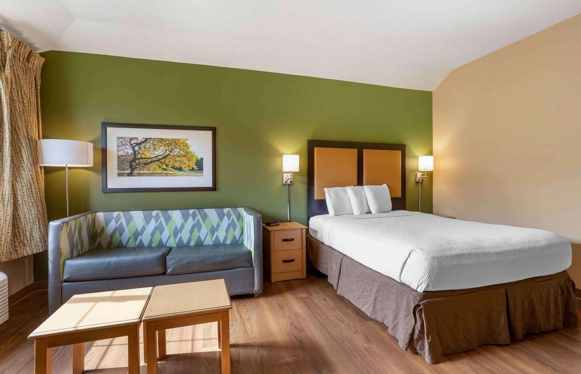 וורוויק Extended Stay America Select Suites - Providence - Airport מראה חיצוני תמונה