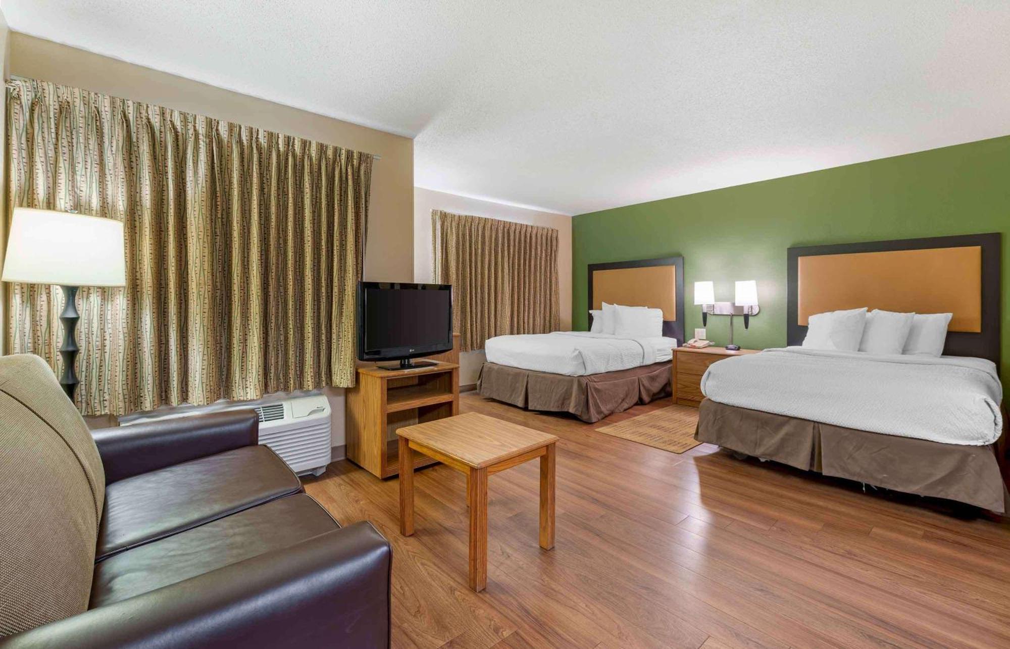 וורוויק Extended Stay America Select Suites - Providence - Airport מראה חיצוני תמונה