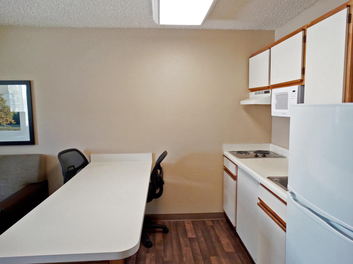 וורוויק Extended Stay America Select Suites - Providence - Airport מראה חיצוני תמונה